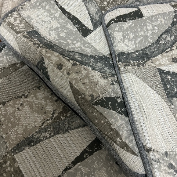 Abstract Patterned Throw Pillows - Picture 7 of 8